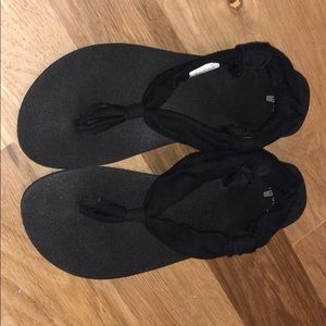 Black flip-flops
